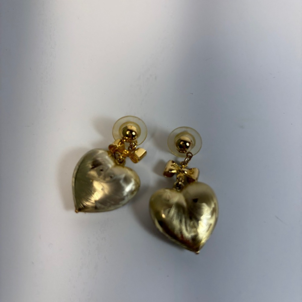 Earrings Vintage Puffy Heart Gold Tone - Picture 2 of 5